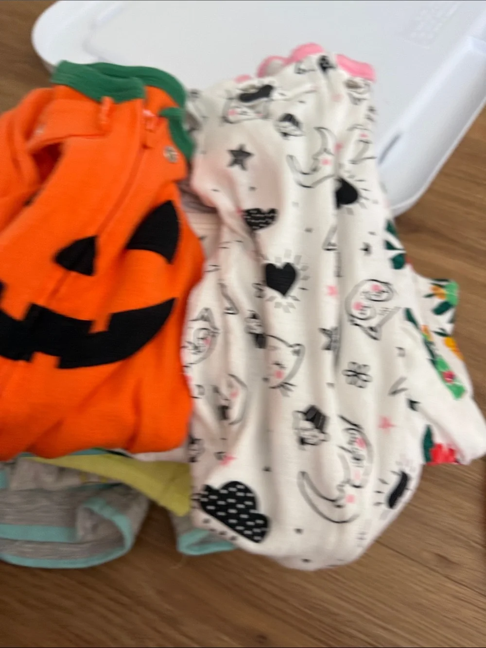 WHOLE BAG OF CLOTHES Size 9-12months
